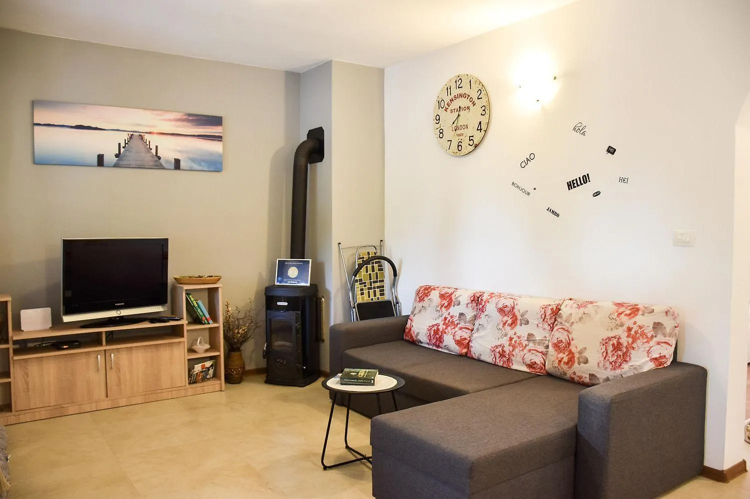 Hundefreundliches Ferienhaus Nur 500 Meter Zum Strand Mit Meerblick Und Tollem Privatgarten Ρόβινι 0*,  Κροατία