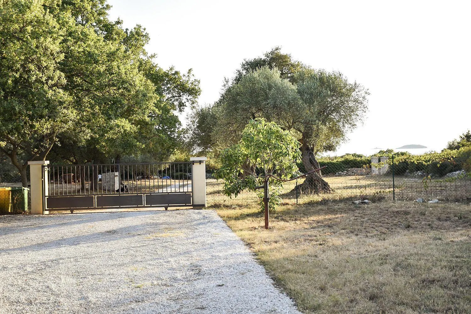 Hundefreundliches Ferienhaus Nur 500 Meter Zum Strand Mit Meerblick Und Tollem Privatgarten 로비니